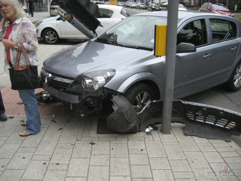 Auto aizdošana foto