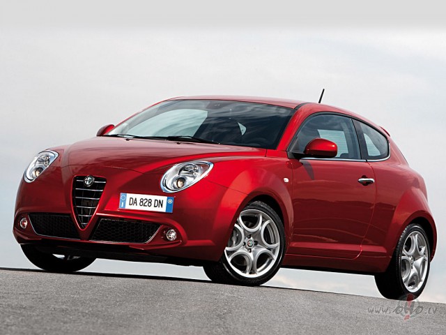 Alfa Romeo MiTo foto attēls