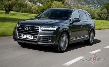 Audi Q7 foto attēls