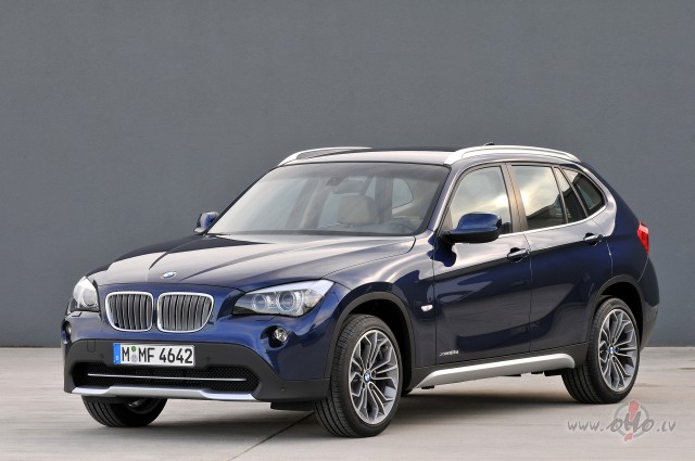 BMW X1 foto attēls