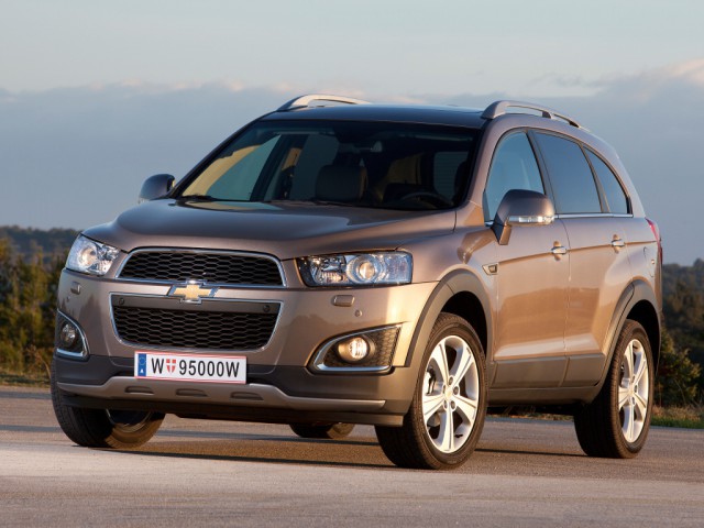 Chevrolet Captiva foto attēls