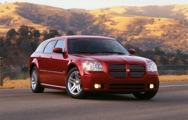 Dodge Magnum foto attēls