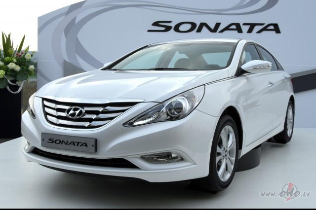 Hyundai Sonata foto attēls