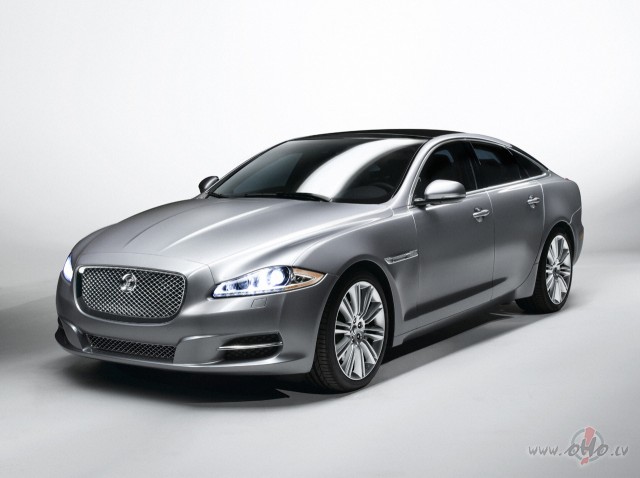 Jaguar XJ foto attēls