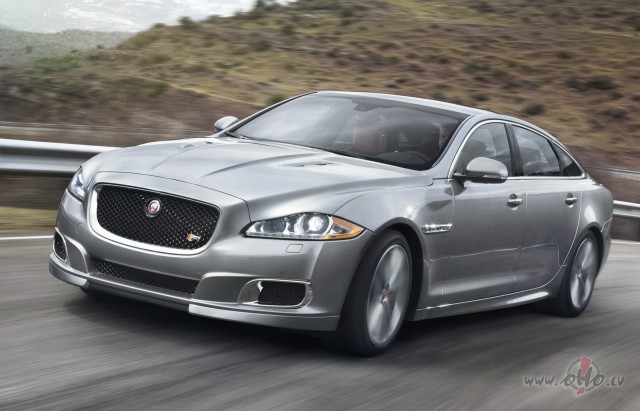 Jaguar XJR foto attēls