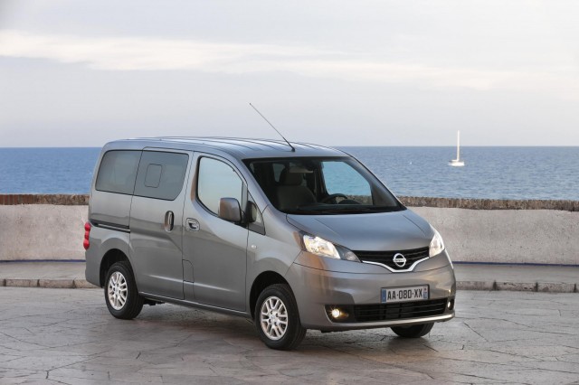 Nissan Evalia (NV200) foto attēls