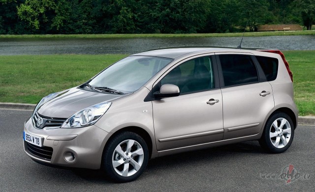 Nissan Note foto attēls