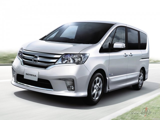 Nissan Serena foto attēls