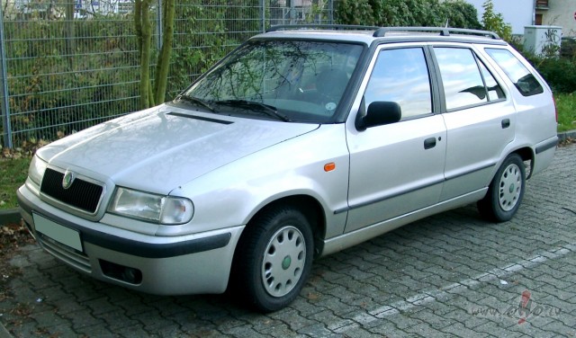 Skoda Felicia foto attēls