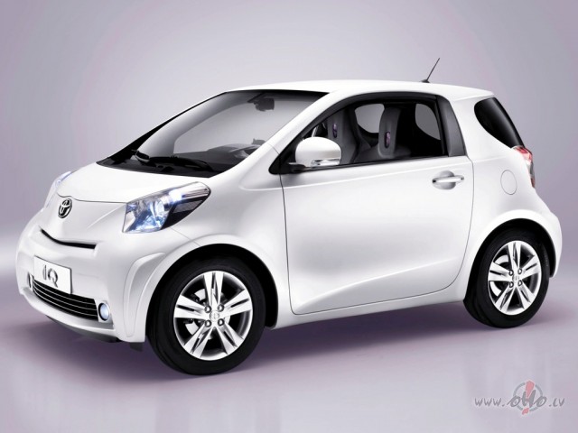 Toyota iQ foto attēls